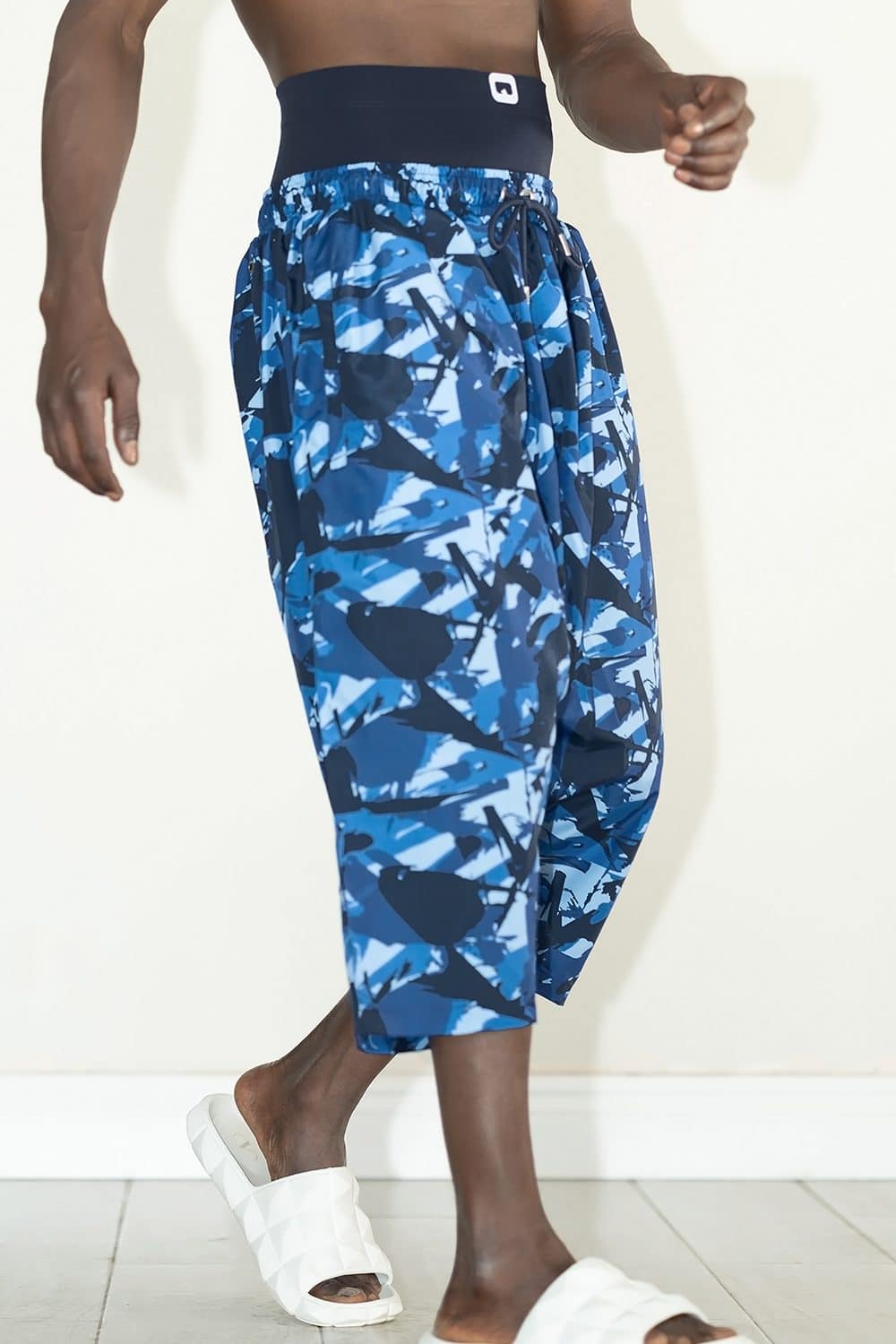 Alternative view of Sarouel de bain Qabail army bleu